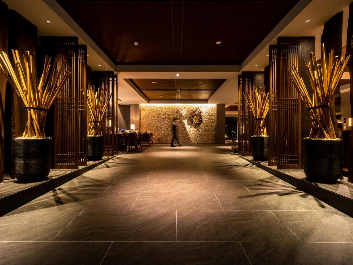 One Suite The Grand Nakijin Exteriör bild